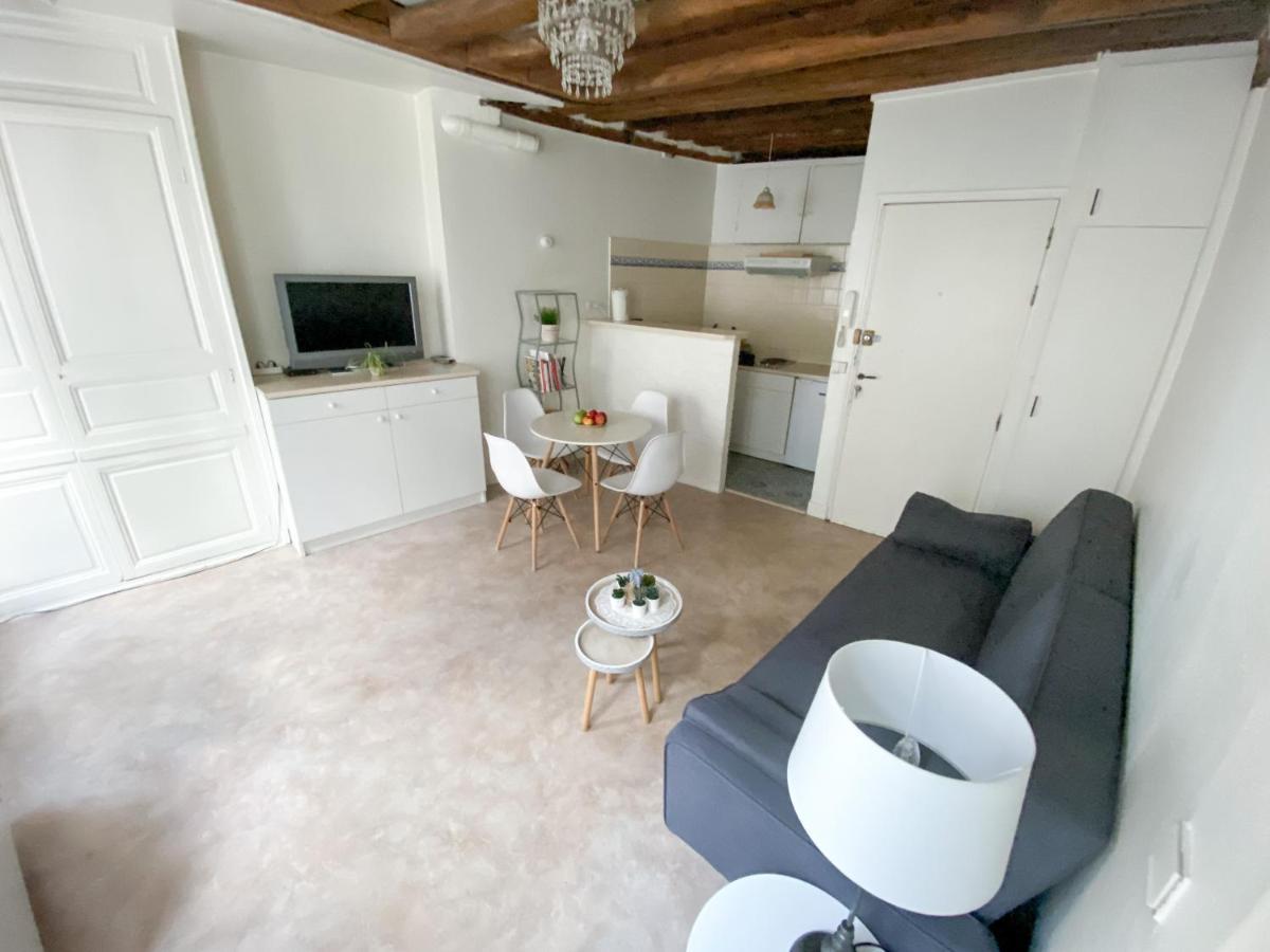 Cosy Apartment In The Heart Of Fontainebleau Kültér fotó